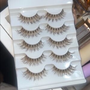 Brown lash strips